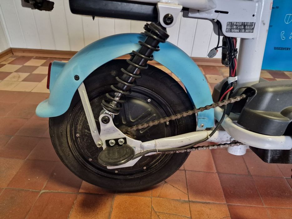 Электроскутер электровелик