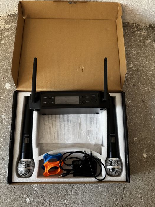Microfones c/ Base
