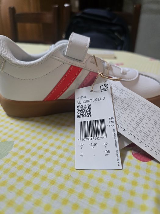 Sapatilhas adidas novas