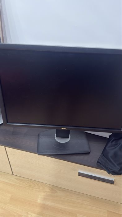 Monitor Dell 24 cale DP PIVOT
