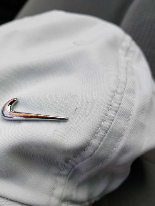 NIKE. Czapka z daszkiem. Damska.