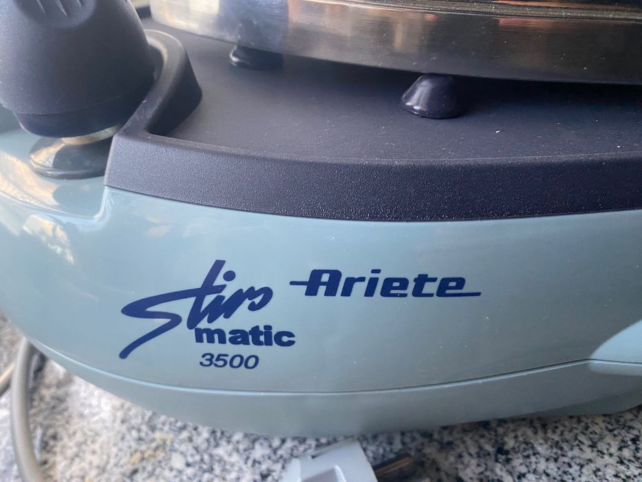 Ferro de Engomar Aríete Stirs 3500 Novo