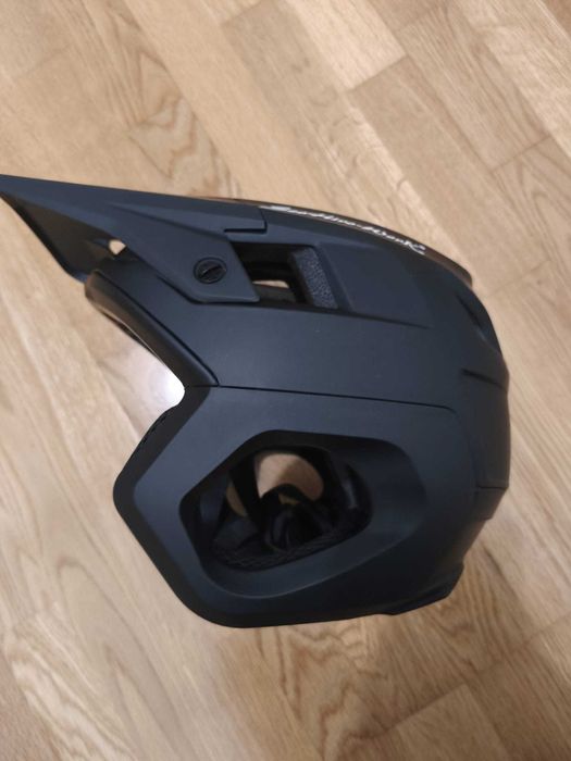 Capacete Replica dropframe marca SCOHIRO WORK