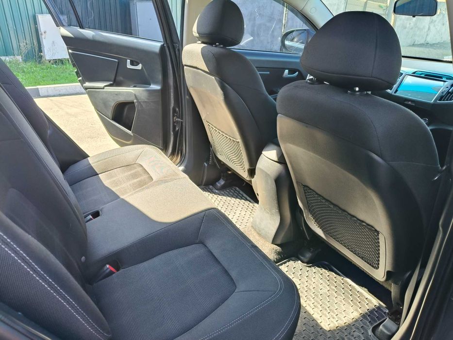 Кіа Sportage 2012