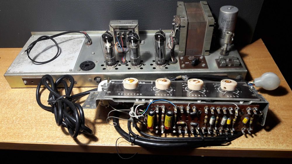 Wzmacniacz lampowy Dynatron Mazurka 2xECL82 Mullard -projekt