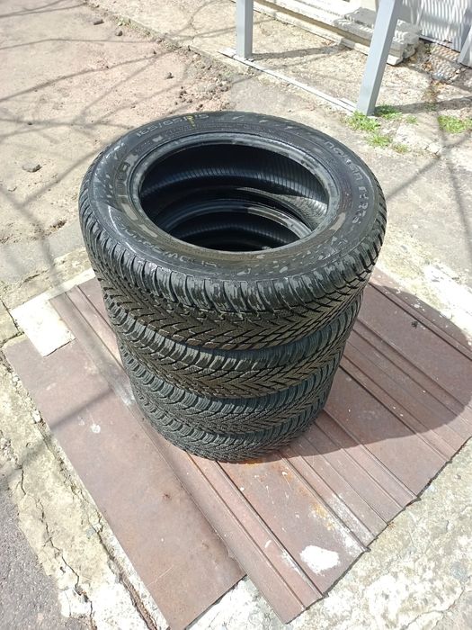 Продам шини для авто
