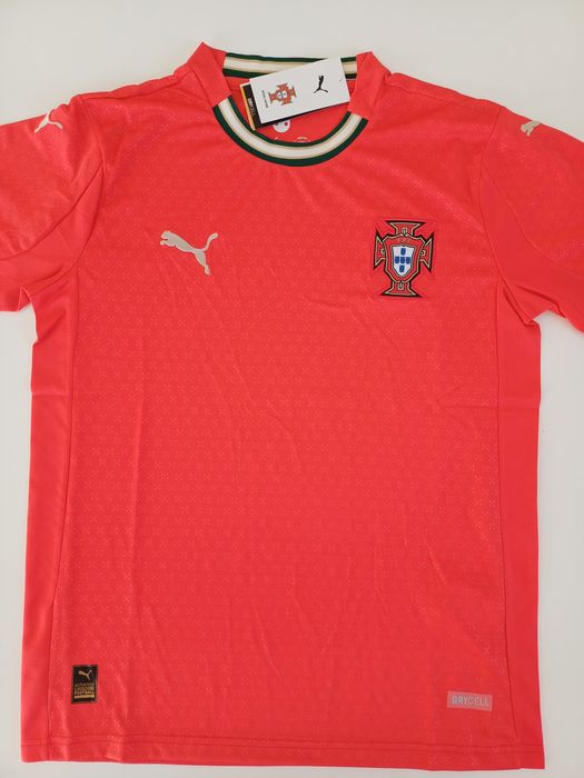 Camisola Selecção Portugal 

Vários Clubes 
Mais disponíveis pedir fot