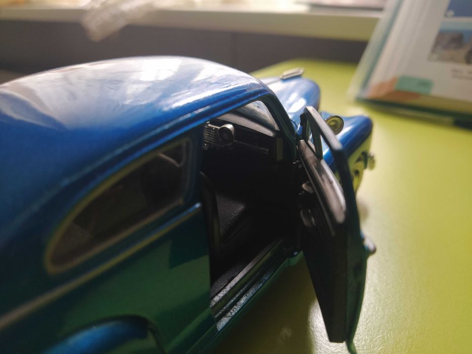 Модель автомобіля MotorMax Chevrolet Aerosedan 1/24