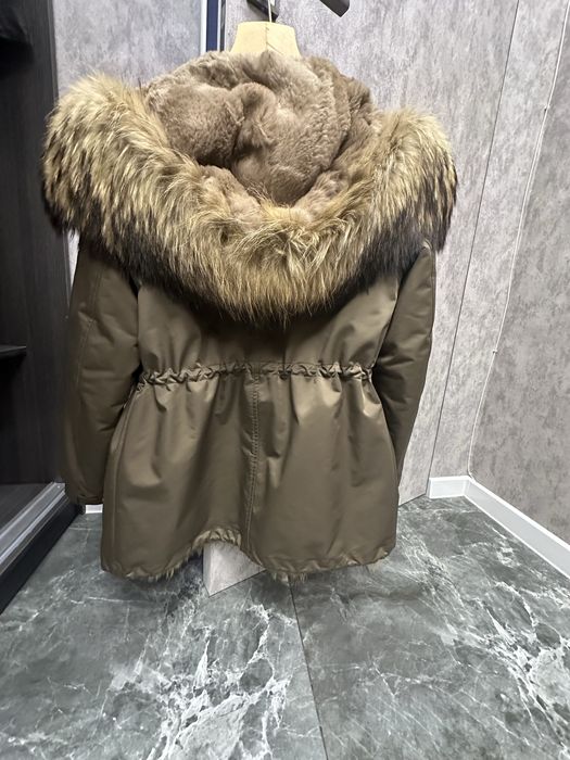 Продам гарну та теплу парку