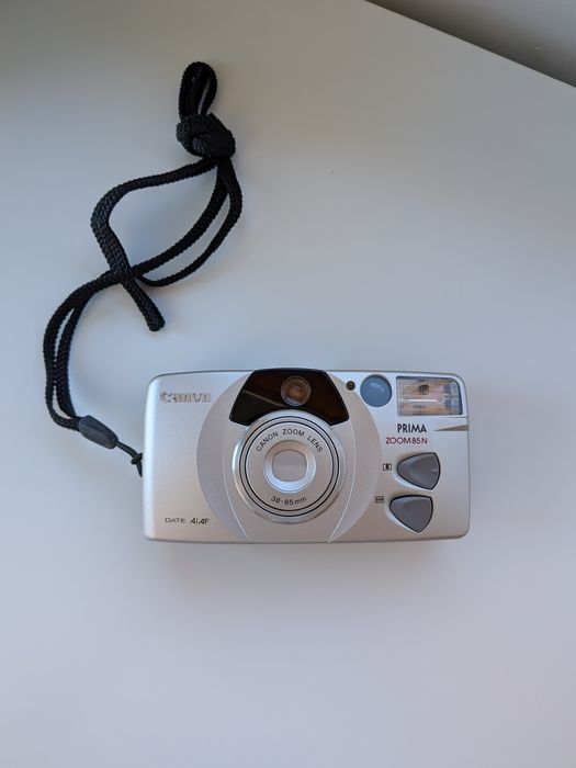 Câmara Fotográfica Analógica - Canon Prima Zoom 85N