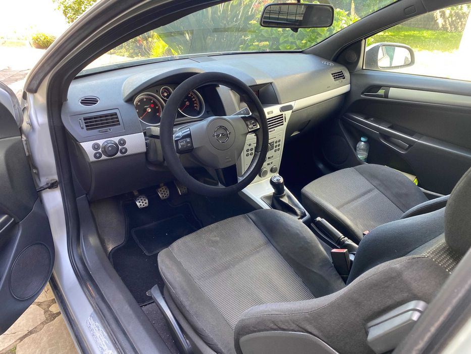 Opel Astra GTC 1.7 CDTI