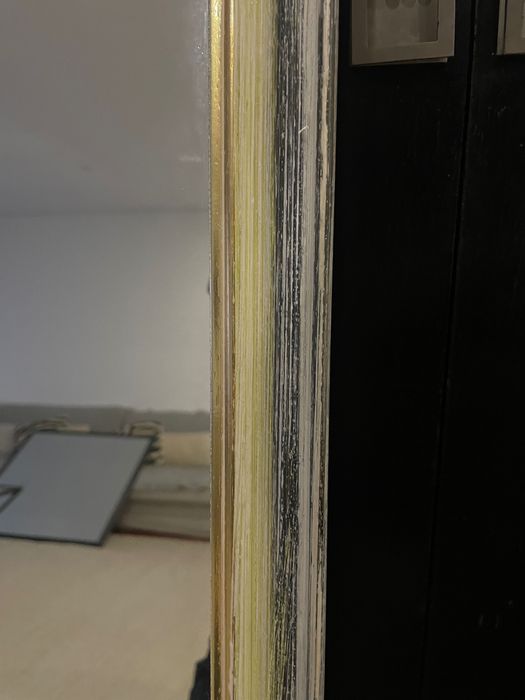 Espelho quadrangular para  sala de estar