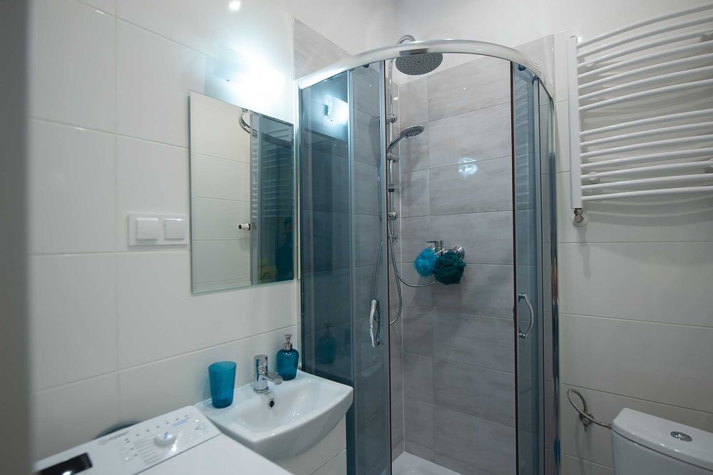 Odstąpię pokój w mieszkaniu 5 osobowym na Legionów 20, Łódź