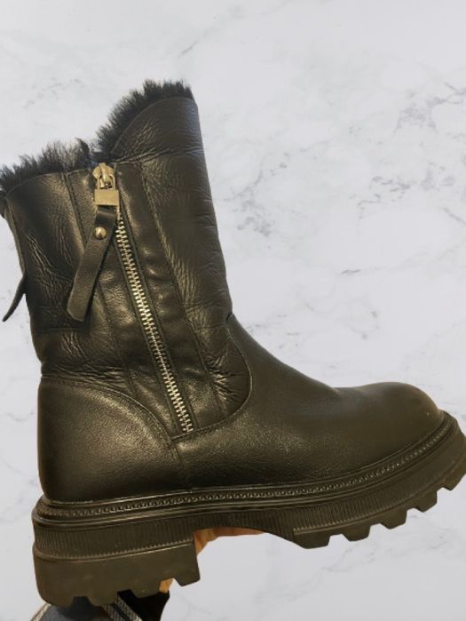 Зимові шкіряні чоботи