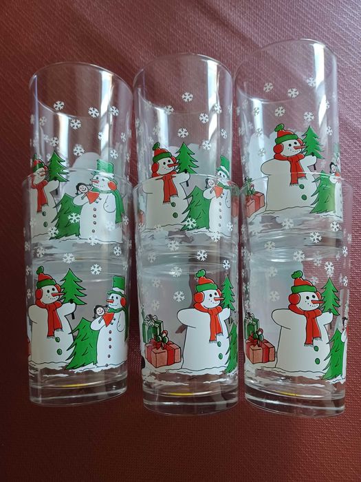 Copos de vidro com Pai o Natal