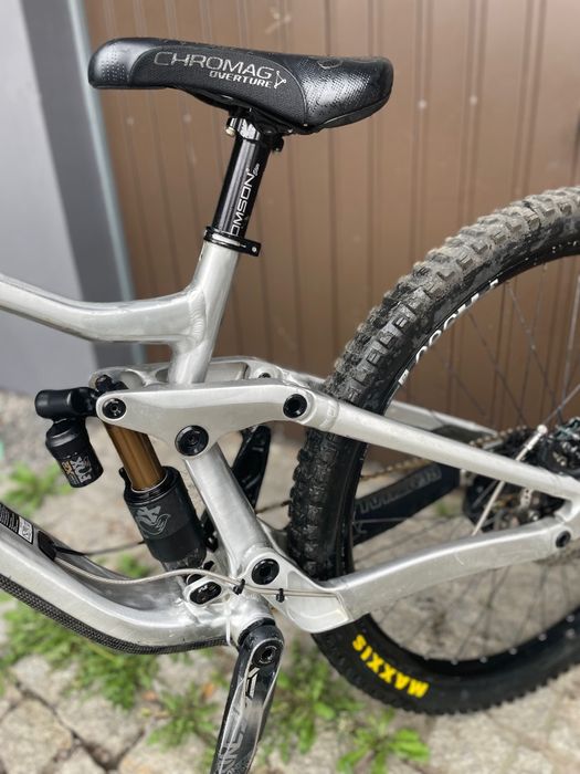 Rower zjazdowy DH zjazdowka  Scott gambler fox 49 kashima grip2hope v4