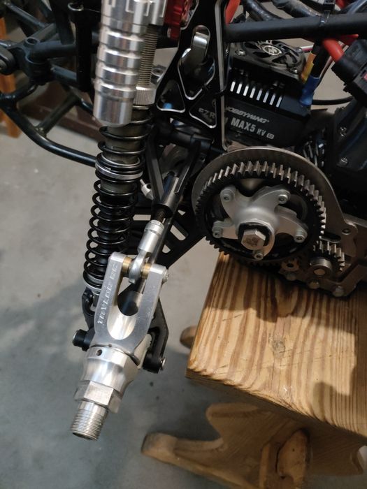 Model RC Baja 5T HW max5 g2 silnik 800 kv 8s elektryk (hpi,rofun)