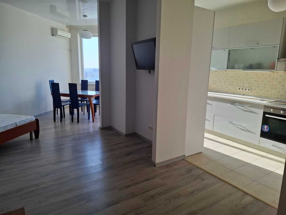 Продам 1 Комн. квартиру ул. Среднефонтанская ЖК Чудо Город