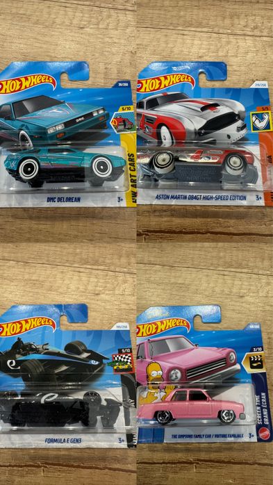 Hot wheels 10 sztuk DMC / tesla / jaguar