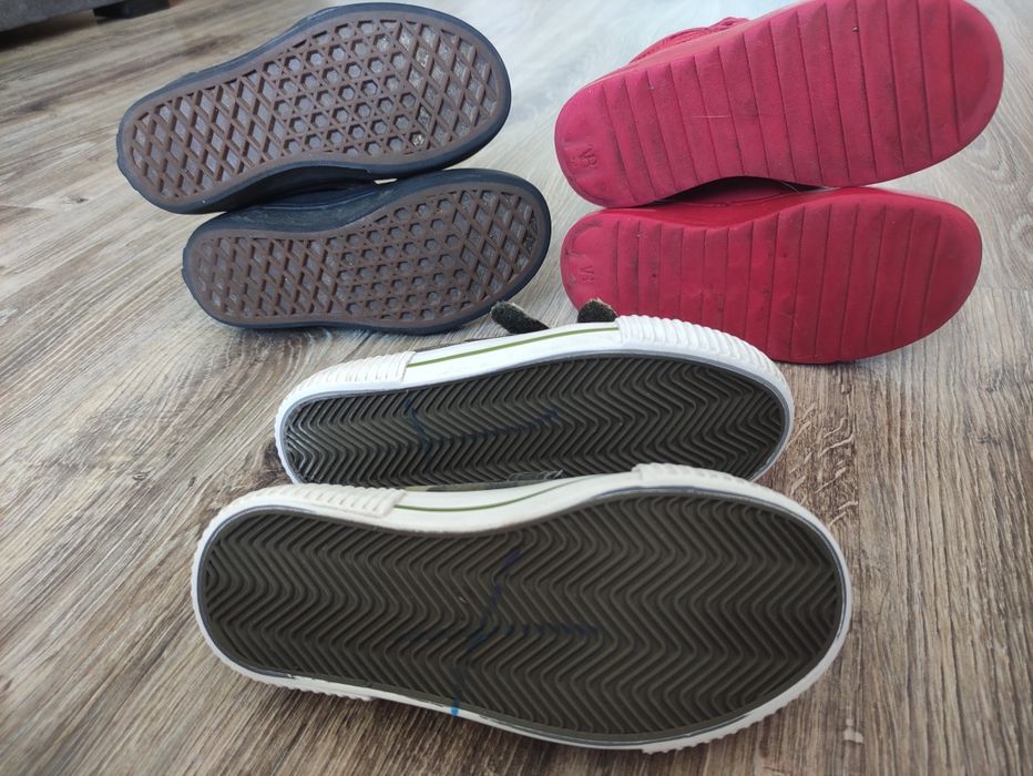 Хайтопи Vans,  черевики Zara та кеди George