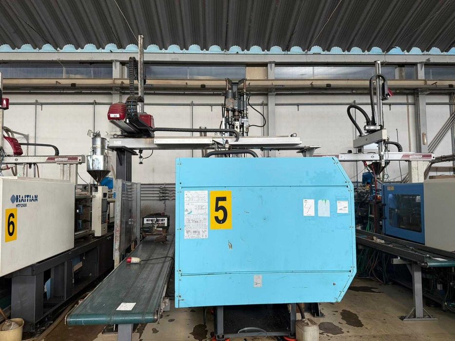 Máquina de Injeção Bi-Componente Demag Ergotech 250-850 (1997) + Robot Wittmann