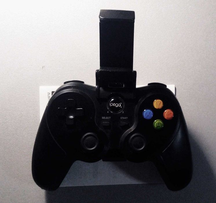 Новий  ігровий джойстик Ipega    Wireless controller.