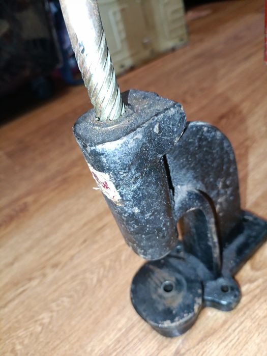 Ручной пресс для установки кнопок и фурнитуры