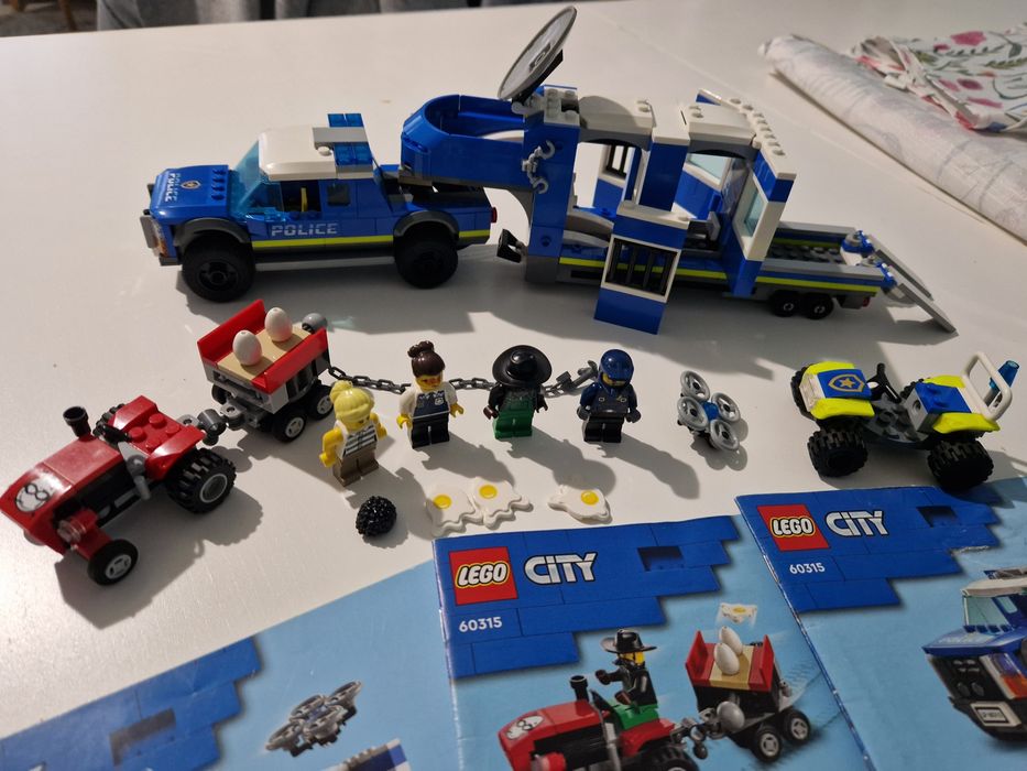 LEGO City 60315 Mobilne centrum dowodzenia policji