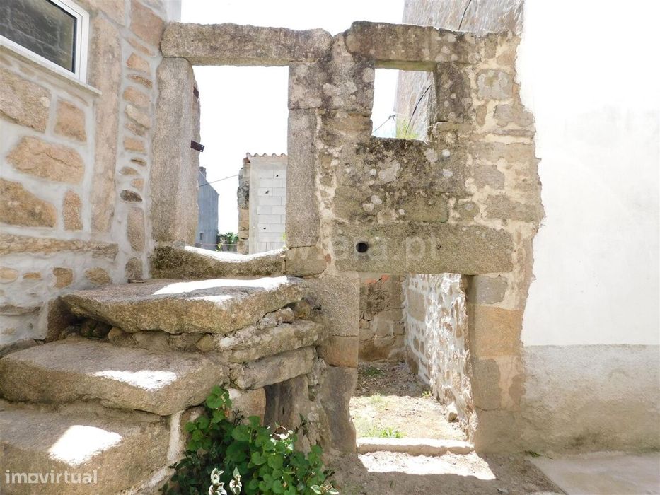 Moradia / Gouveia, Cativelos