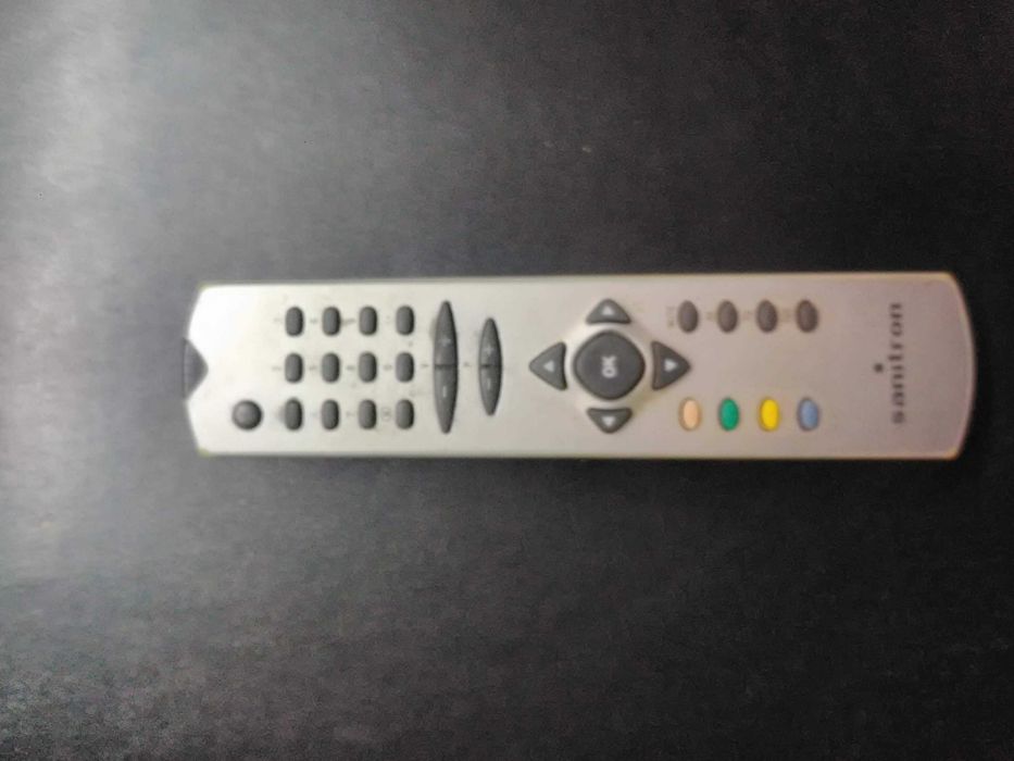 Price drop - Sanitron TV with remote control64283921436929121