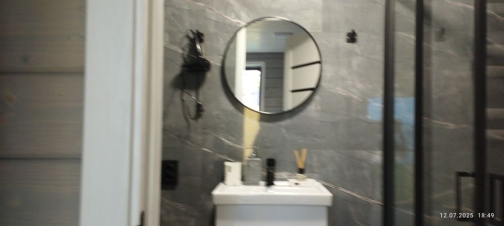 Здається будиночок в Карпатах.