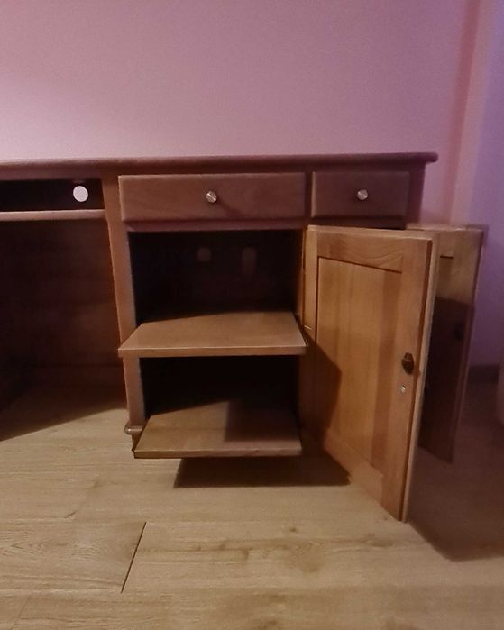 Secretária de Escritório em Carvalho + Cadeira Estofada