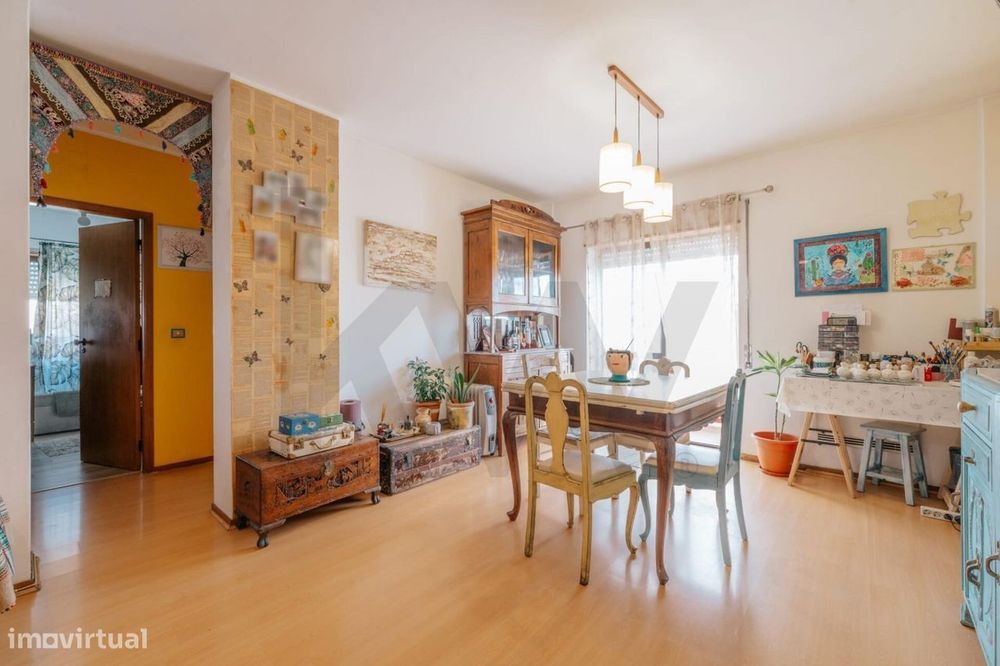 Apartamento T2 na Urbanização do Loreto