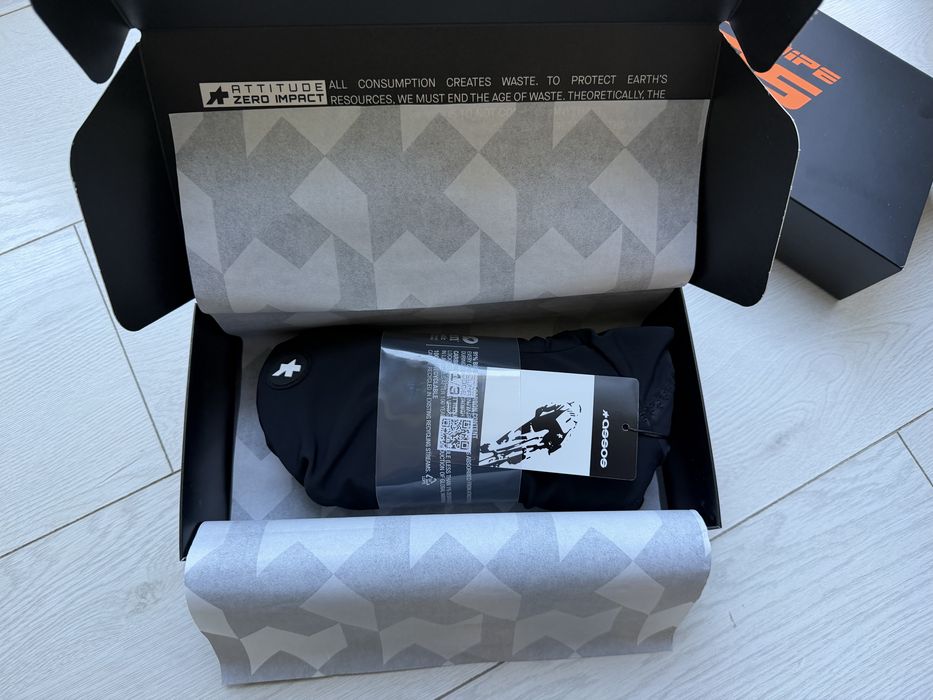 Spodenki kolarskie Assos Equipe RS S11 Long. Roz. L