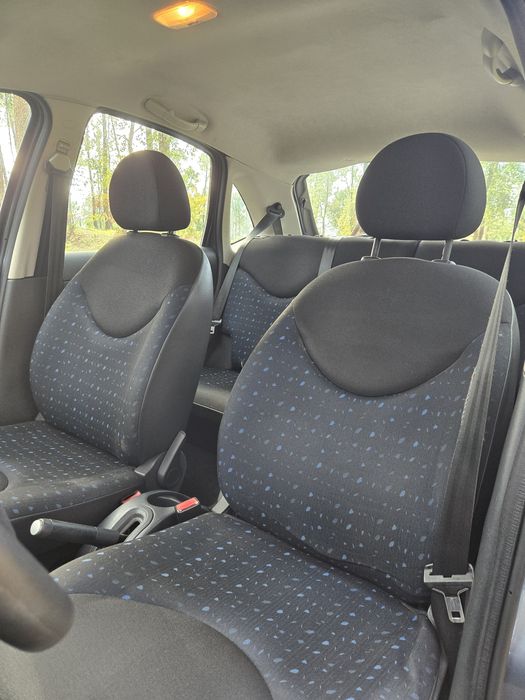 Com 122mil km revisado com troca da distribuição