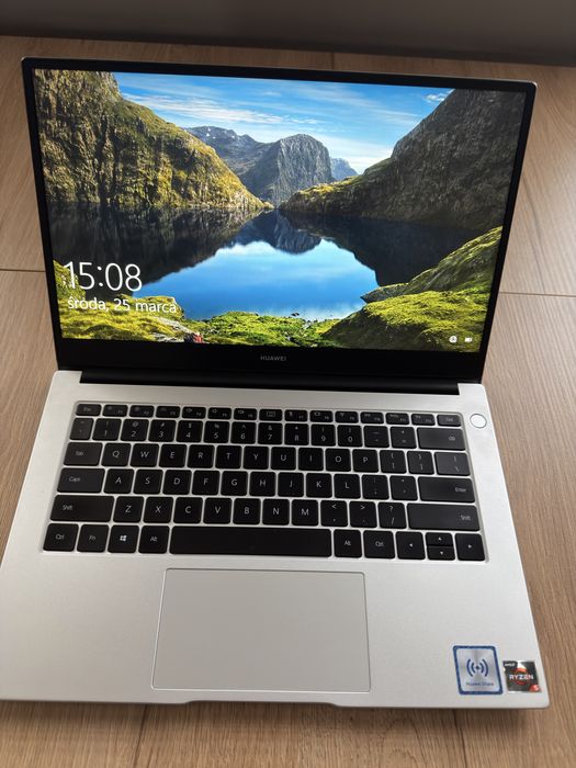 Huwawei MateBook D 14