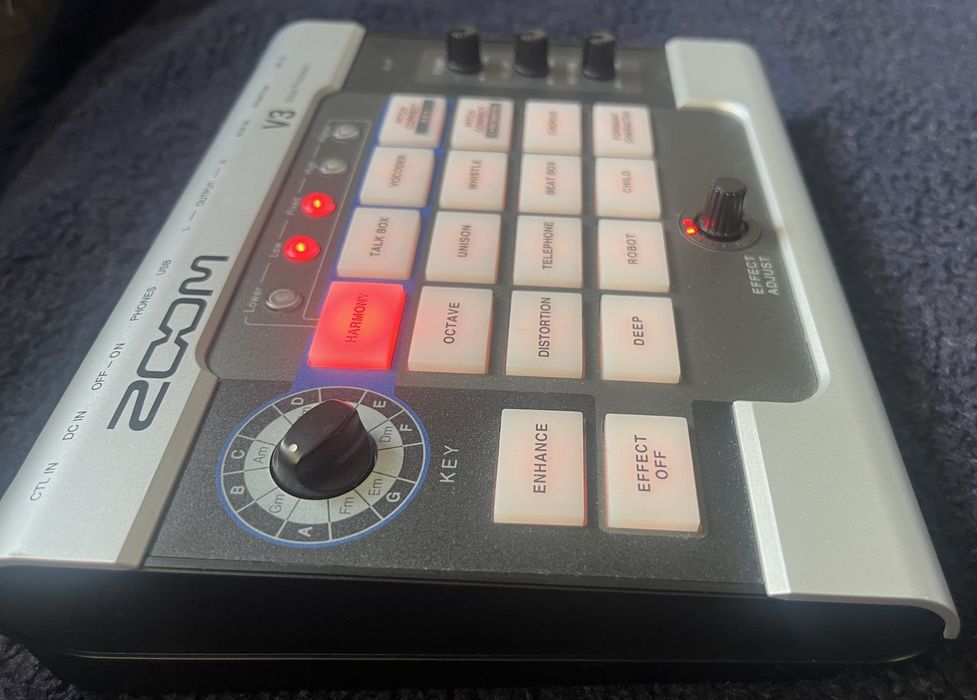 Processador Vocal Zoom V3 (Como Novo) + Caixa + 2 Anos Garantia