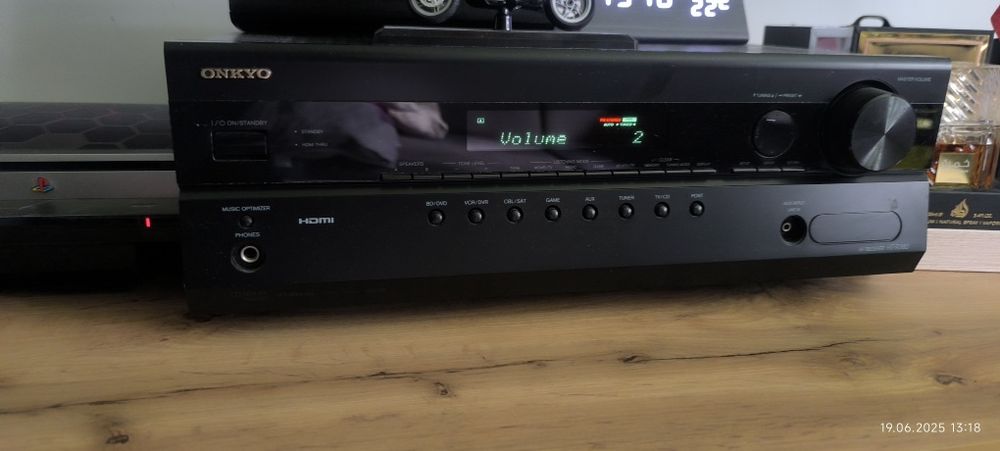 Amplituner Onkyo 5 + 1