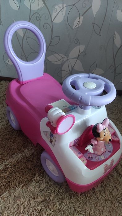 Дитяча машинка толокар