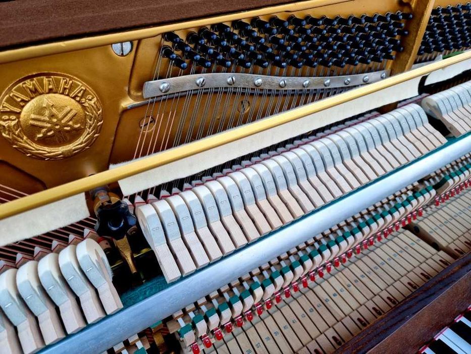 Pianino YAMAHA 100cm 1972r CIEMNY BRĄZ MAT Moderator