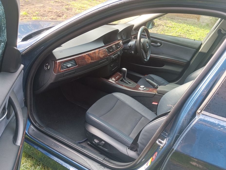 BMW e90 na części 2.0 benzyna mysticblau