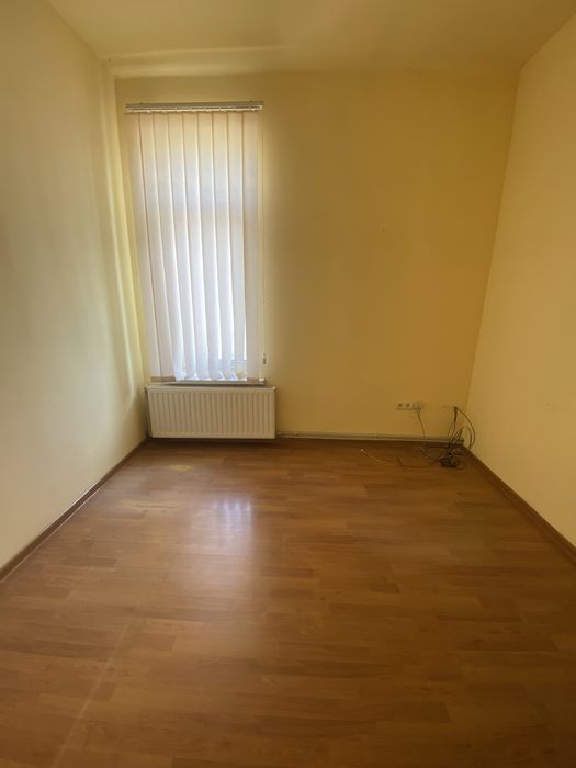 Продам 2-кімнатну квартиру в Берегові