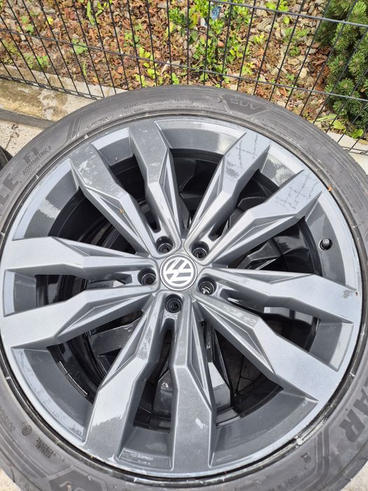 Koła 4 sztuki oryginał VW Touareg 3 2019 rok. Antracyt ET31 5x112