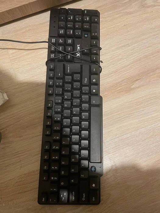 Sprzedam komputer +monitor