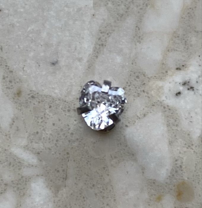 Unisex labret serce 6 mm 16 G kolczyk piercing Tytan