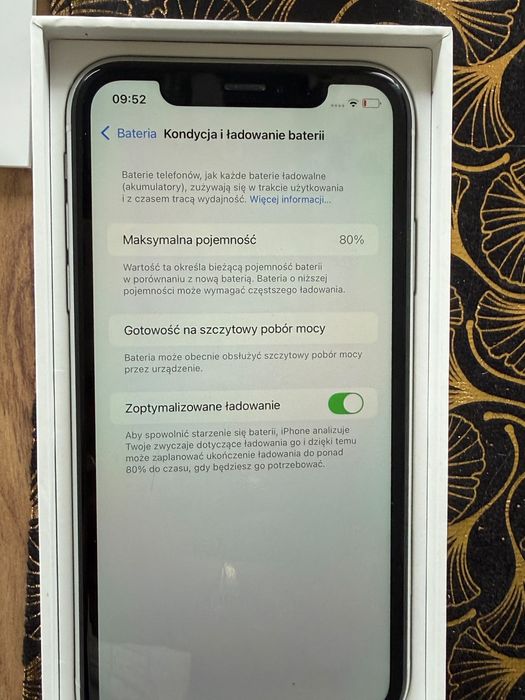 Bialy Apple iPhone XR 64 GB White