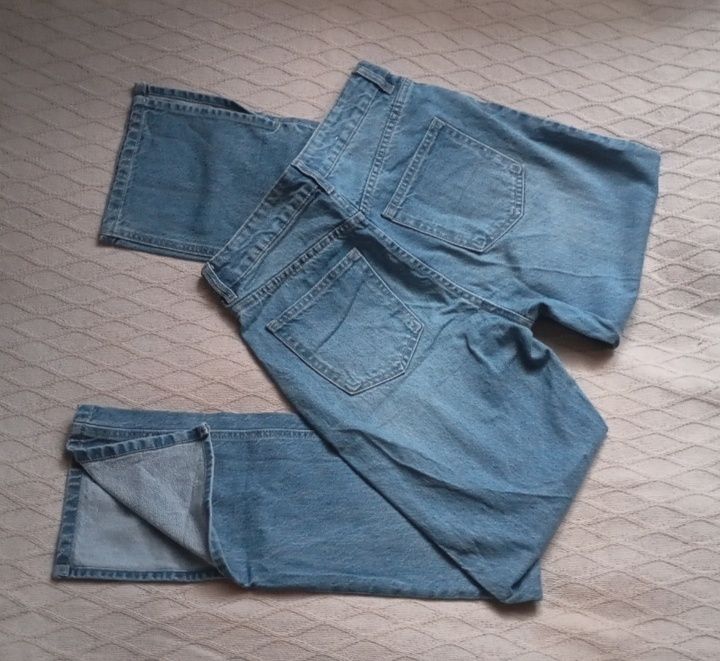 H&M 38r proste niebieskie dżinsy z rozcięciem