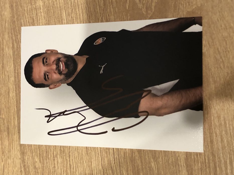 Автограф зірки футболу Арди Турана Барселона Атлетіко Мадрид Шахтар