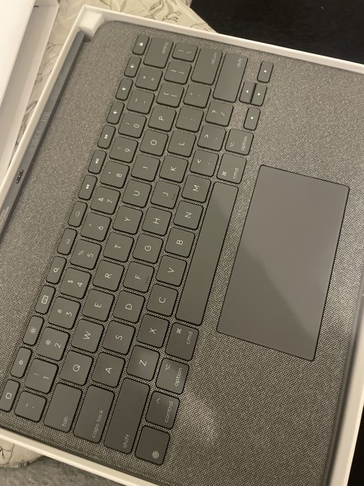 Combo touch iPad pro 12.9-inch (5 i 6 generacja)
