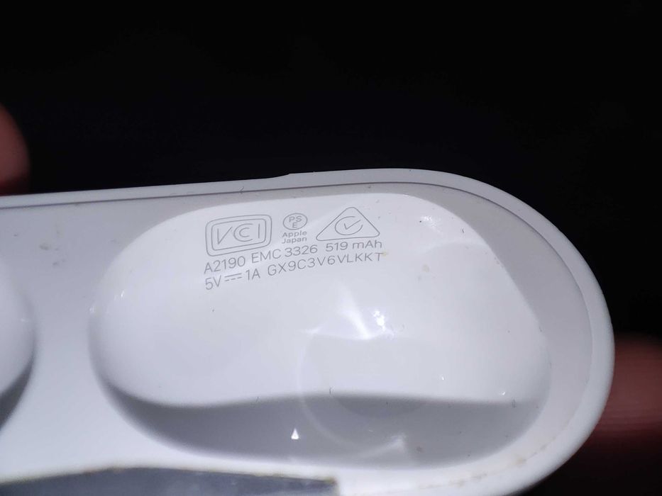 Etui ładujące AirPods Pro (A2190)